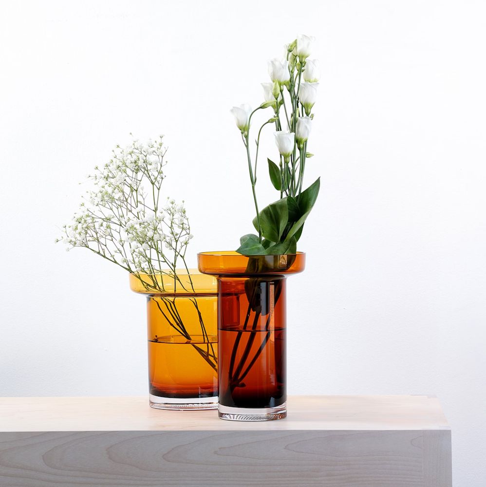 Kosta Boda <br>Limelight Tulip Vase Amber - Image 3