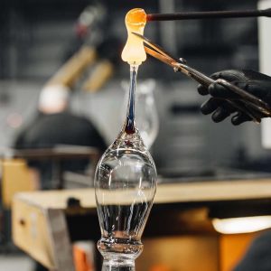 Orrefors <br>Intermezzo Wine Glass Blue - Image 6