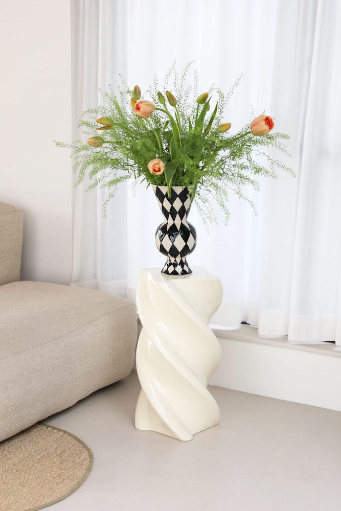 &Klevering <br>Vase Rhombic Black - Image 2
